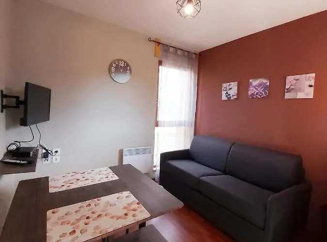 Le Hameau Du Comte De Foix Ξενοδοχείο με διαμερίσματα 3*